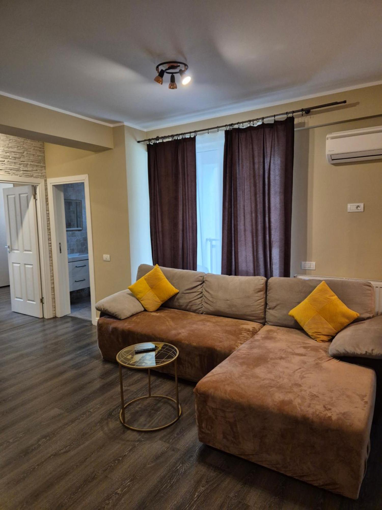 Apartament 602 Str Hotel Opera ママイア エクステリア 写真